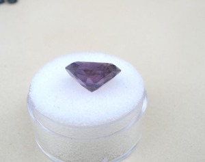 Ametyste naturelle ronde facettée de 13 mm pour la collection et la fabrication, certifiée par un tiers, pour la création de bijoux verts - Product Image 2