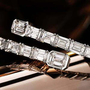 Pulsera de Moissanita Auténtica en Plata de Ley, Hecha a Mano, Pulsera Nupcial, Regalo Perfecto para el Día de San Valentín, Joyería Fina - Product Image 3