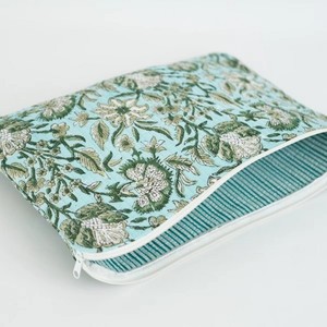 <b>Laptop</b> Sleeve with Zipper Closure Protective Textile <b>Case</b> for <b>Laptops</b> Classic Style Light Blue Green Pattern - Product Image 2