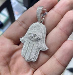 Colgante de Mano de Hamsa con incrustaciones de Moissanita VVS en Plata de Ley 925, Joyería Hip Hop de Lujo para Hombre, Colgante Religioso que pasa la prueba del tester - Product Image 4
