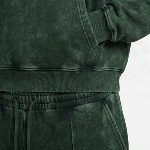 Conjunto Deportivo Casual con Efecto Desgastado, Logotipo Serigrafiado en Algodón, Pantalones con Corte Apilado, Sudadera con Capucha Oversize, Ropa Urbana para Hombre - Product Image 5