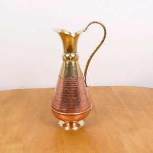 Jarra de estilo real de lujo, diseñada perfectamente para entornos ejecutivos, elegante vajilla para uso profesional y doméstico, venta al por mayor desde India. - Product Image 6