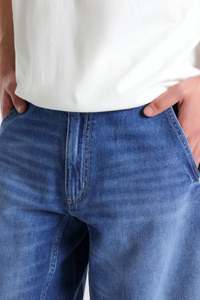 Men's High Quality Regular Fit Casual Denim Jeans Pants Streetwear High Street Style Autumn Eco-Friendly Washed Mid Rise - Product Image 3