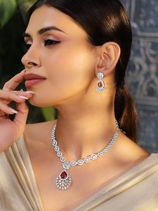 Conjunto de Collar, Pendientes y Tocado de Aleación de Zinc Bañado en Oro Rosa con Cristales de Estrás, Diseño Floral, Joyería Romántica para Boda, Tercera Marca - Product Image 2