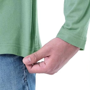 เสื้อยืดแขนยาวผู้ชายราคาถูก เนื้อผ้านุ่ม น้ำหนักเบา คอกลม สวมใส่สบายๆ ทุกวัน สีพื้น แบบเรียบง่าย - Product Image 5