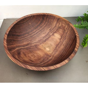 Bol à salade en bois de noyer noir massif |   Grand saladier en bois artisanal - Product Image 2