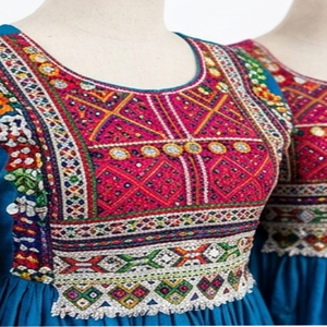 Vestidos Tradicionales Afganos Kuchi Ecológicos, Estilo Holgado, Vestido Tribal Afgano Kuchi Pashtun Vintage, Producto en Venta - Product Image 5