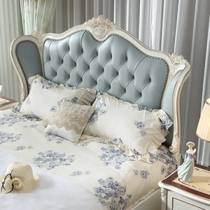Ensemble de chambre à coucher King Size de luxe français bleu classique, capitonné, en acajou massif, meubles élégants et anciens pour villa et hôtel - Product Image 5