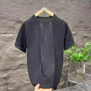 Camiseta Moderna de Alta Visibilidad con Estampado de Letras en Pedrería, Estilo Europeo Vintage, Elástica, Resistente a las Bolitas, Corte Ajustado - Product Image 2