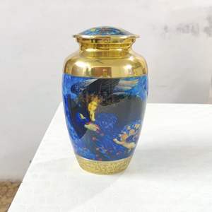 Diseñado de forma diferente con un acabado único y multicolor, lucen atractivos cuando se colocan en el hogar para guardar las cenizas de nuestros seres queridos. - Product Image 1