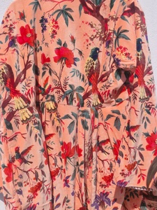 Chaqueta de terciopelo con estampado de pájaros color melocotón, abrigo largo hecho a mano para mujer, estilo kimono de lujo, ropa de abrigo de invierno estilo boutique - Product Image 4