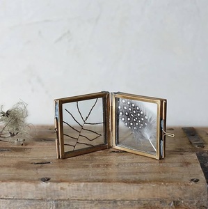 High Quality Double <b>Photo</b> <b>Frame</b> With Stand Rectangular <b>Gold</b> Toned Metal <b>Photo</b> <b>Frame</b> <b>Photo</b> <b>Frame</b> Large Size Family <b>Photo</b> <b>Frame</b> - Product Image 5