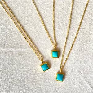 Colgante Cuadrado de Turquesa en Plata de Ley Bañada en Oro, Joyería de Turquesa, Piedra de Nacimiento de Diciembre, Proveedor Mayorista - Product Image 3