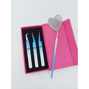 Pinzas de Precisión Antiestáticas de Acero Inoxidable para Pestañas con Punta Suave y Empaque en Caja para una Colocación Controlada de las Pestañas - Product Image 1