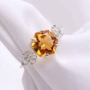 Bague hexagonale en quartz citrine naturel, argent sterling 925, haute qualité, certifiée IGI, design vintage, Art Déco, pierre précieuse faite à la main - Product Image 1