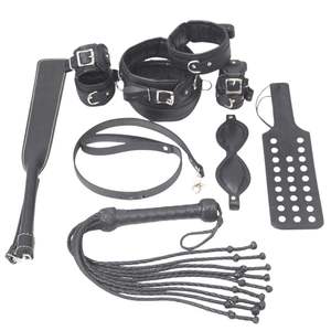 Ensemble cadeau BDSM de qualité supérieure, personnalisable en couleur, design et logo, emballage personnalisé, en cuir de vachette, avec attaches pour poignets. - Product Image 1