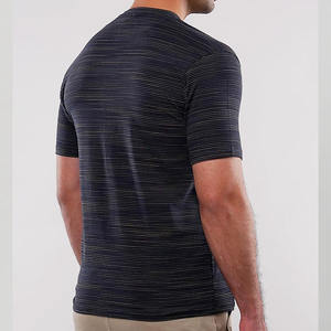 เสื้อยืดเฮนลีย์ลายทางลำลองผู้ชายไซส์ใหญ่ ผ้าฝ้าย 190 GSM สตรีทแวร์ คอกลม แขนสั้น ขายส่ง รับผลิตแบรนด์ส่วนตัว OEM - Product Image 3