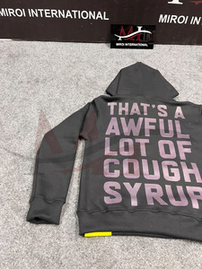 Sudadera con Capucha de Alta Calidad 100% Algodón Grueso para Hombre, Estilo Urbano, con Estampado 'THAT'S AWFUL LOT of COUGH SYRUP' - Product Image 5