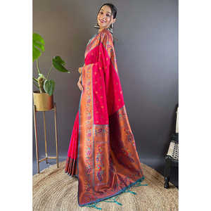 ผ้าไหมพิมพ์ลายมีนาคารีสีชมพูแท้จาก Elite Weaves ผ้าไหมเยโอล่า ปาธานี ปักดิ้นทอง  ชุดราตรีหรูหรา น้ำหนัก 0.7 กรัม - Product Image 1