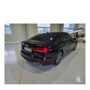 Audi A6 45 TFSI Quattro Premium 2023, 9,789 km, Volante a la Izquierda, Asientos de Cuero, Cámara Trasera - Product Image 2