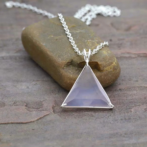 Colgante de estrella de David de cuarzo rosa, colgante de cristal plateado para sanación espiritual, delicada joya energética, regalo - Product Image 1