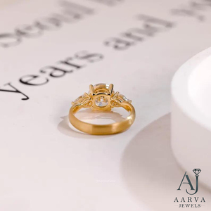 Anillo de Compromiso de Lujo con Moissanita Certificada IGI, Chapado en Oro, con Engaste de Puntas en Forma de Pera, Joyería para Regalo de Boda - Product Image 2