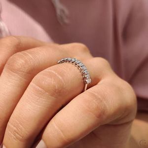 Anillo de Eternidad con Diamantes de Moissanita Ovalados, Chapado en Oro Sólido, Anillo de Plata para Mujer, Joyería para Aniversario de Bodas - Product Image 6