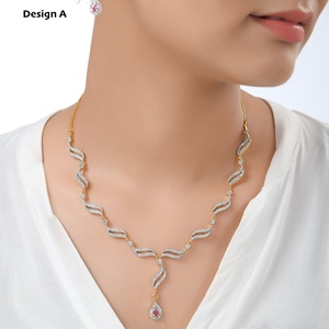 RAY FINE ORNATES - Juego de Anillos de Boda Ajustables con Incrustaciones de Rubí Rosa CZ, Certificado IGI, Chapado en Oro de 22K, Estilo Vintage - Product Image 3