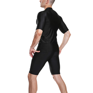 Traje de Neopreno de Cuello Alto y Cuerpo Completo en Rojo y Negro, Manga Larga, Impermeable, para Todas las Estaciones, Traje de Baño para Hombre - Product Image 2