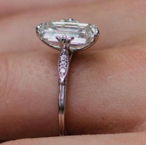 Anillo Solitario de Diamante Blanco Esmeralda de Aniversario, Joyería de Plata Esterlina para Ella, Diseño Clásico, Regalo Romántico, Cómodo - Product Image 2