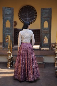 Robe de soirée longue en soie style Bollywood, brodée, Lehenga Choli, pour fêtes et mariages, infroissable, séchage rapide, de créateur - Product Image 4
