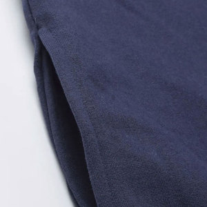 Sudadera con capucha urbana y moderna para hombre, cálida y cómoda, con tela resistente y acabado suave. - Product Image 6