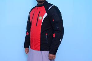 Ropa de Motocicleta de Punto con Estampado Digital de Grosor Estándar - Product Image 3