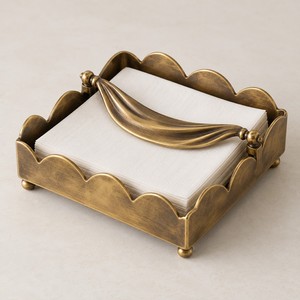 Porte-serviettes en laiton avec poids, plateau carré pour serviettes de cocktail, or antique, décoration de bar et de table - Product Image 1