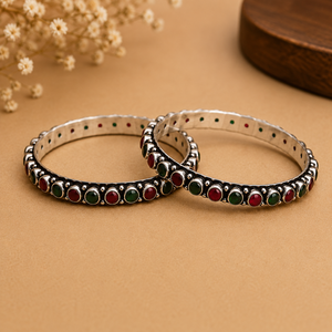 Fournisseur en gros de bracelets en onyx de style bohème, en laiton plaqué argent antique oxydé, à motif floral, rose et vert, bijoux pour femmes en gros - Product Image 1