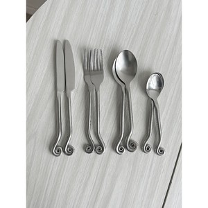 Ensemble de couverts vintage en métal de haute qualité, finition miroir, résistant à la rouille, pour mariage - Product Image 3