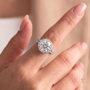 แหวนหมั้นเพชรแล็บเกรดพรีเมียมทรงฮาโล ทองคำขาว 14K/18K ดีไซน์แยกก้าน รับรองโดย IGI ทรงบริลเลียนต์ สำหรับผู้หญิง - Product Image 6
