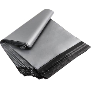 Sacs d'expédition en polyéthylène imprimés sur mesure avec fermeture adhésive, imperméables, pour la vente au détail et le commerce électronique - Product Image 2