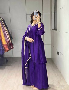 Conjunto de Kurta y Palazzo Vichitra de Calidad de Exportación con Cuello Bordado, Palazzo con Elástico Completo y Dupatta con Borde de Encaje - Product Image 3
