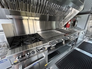 Food Truck Experts LLC /Ford / Cuisine neuve construite en 2026, entièrement américaine / Livraison - Product Image 4
