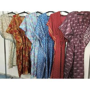 Robe Kaftan d'été en Soie pour Femme, Col Montant, Coton Recyclé, Manches Courtes, Robe de Nuit, Cache-Maillot de Plage, Artisanat Ethnique – Vente en Gros - Product Image 4