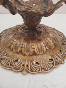 Cuenco decorativo estilo real de metal dorado, perfecto para uso diario, exhibición de frutas en la mesa y para cestas de regalo. Hecho a mano en India. - Product Image 4