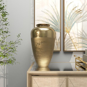 Jarrón Decorativo de Aluminio Dorado con Acabado Cepillado y Parte Superior Martillada, Jarrón de Metal de Lujo para Centro de Mesa de Sala de Estar - Product Image 5