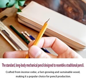 Crayon mécanique en plastique OHTO WN02 0,5 mm |   Encens au cèdre pour le corps |   Mini format portable |   avec clip |   Encre bleue/verte |   Fabriqué au Japon - Product Image 5