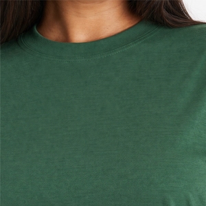 Camiseta Oversize Verde Lisa para Mujer, Manga Corta, Suave y Cómoda, Estilo Casual Moderno y Minimalista, Streetwear, 100% Algodón - Product Image 2