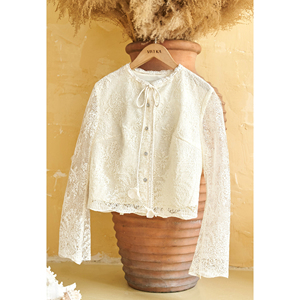Blusas Transpirables de Encaje Floral Crema para Mujer, Estilo Casual de Verano para Vacaciones, con Cuello de Lazo y Manga Larga, GALI - Product Image 5