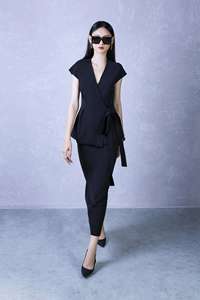 Blusa Elegante de Oficina y Estilo Casual KA02 con Cuello en V, para Mujer, Estilo Vietnamita, con Lazo en la Cintura, de Alta Calidad - Product Image 5