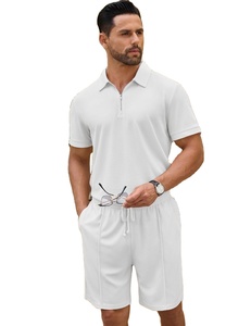 Ensemble 2 pièces d'été pour homme : Polo zippé et short en polyester respirant à motif floral – Tenue décontractée de sport pour l'entraînement, la gym et le jogging - Product Image 1