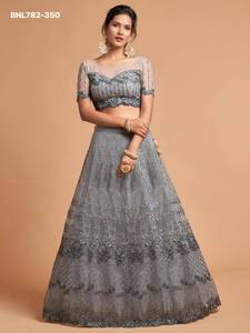 Ensemble Lehenga-Choli gris de qualité supérieure en tissu filet doux avec broderie Zari-Badla-Thread-Multiple Sequin, coupe trapèze, pour femme, exportateur de mode - Product Image 5