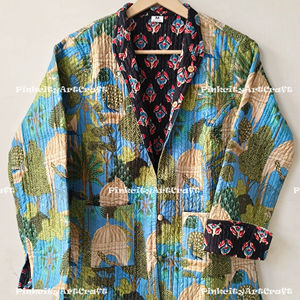 Chaqueta de Algodón Acolchada con Estampado Animal Tropical, Reversible, Estilo Boho Kimono, Mangas Farol, Hecha a Mano con Estampado de Bloques, Talla Estándar - Product Image 1